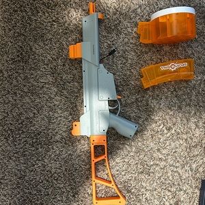 Orbeez gun does not have charger or battery